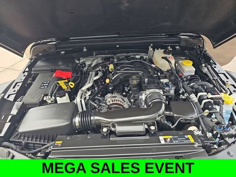 Used 2024 Jeep Wrangler Unlimited Sport AWD/4WD image 31