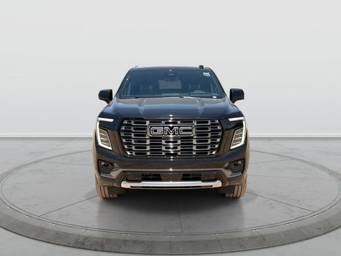 New 2026 GMC Yukon Denali Ultimate AWD/4WD image 3