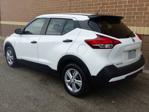 Used 2020 Nissan Kicks S FWD image 9