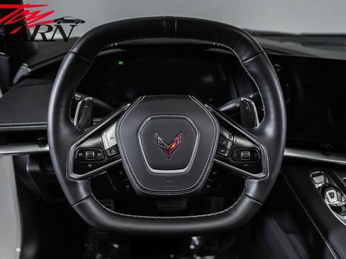 Used 2025 Chevrolet Corvette Stingray Preferred Conv w/ Z51 Performance Package RWD image 35