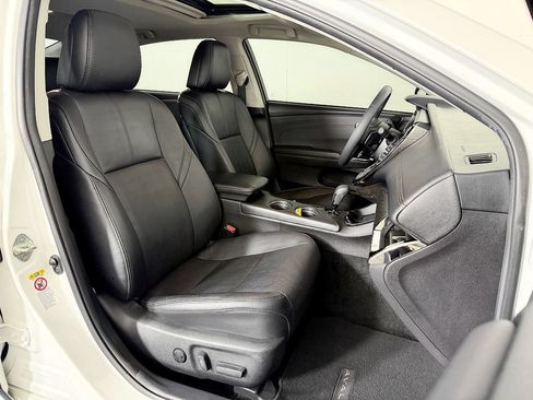 Used 2016 Toyota Avalon Limited FWD image 49