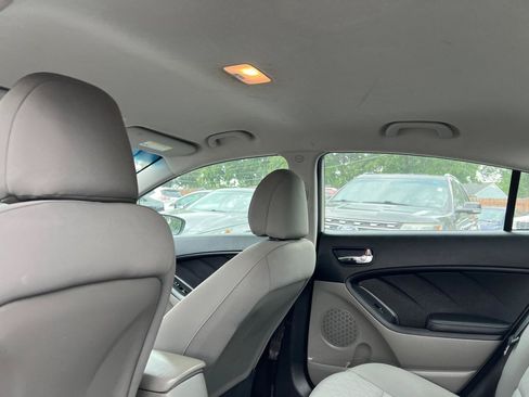 Used 2015 Kia Forte LX FWD image 24