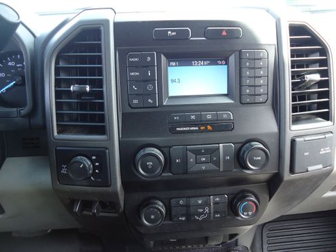 Used 2022 Ford F250 XL w/ STX Appearance Package image 15