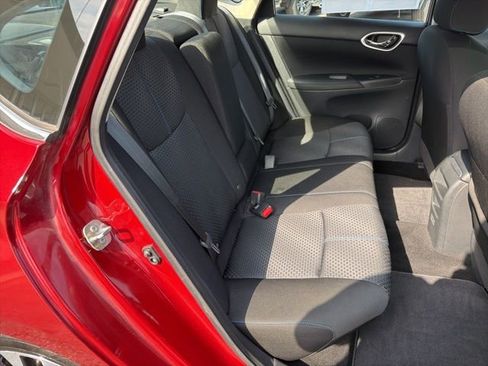 Used 2019 Nissan Sentra SR FWD image 13