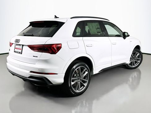 New 2025 Audi Q3 2.0T Premium image 13
