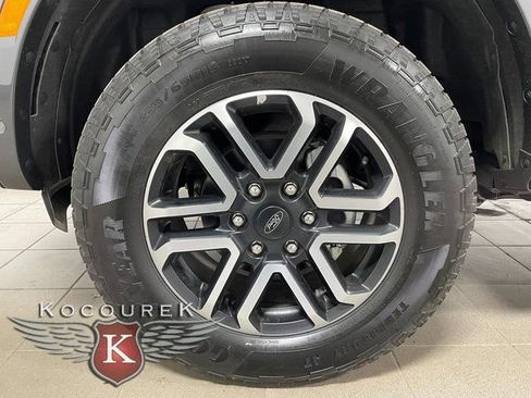 Used 2024 Ford Ranger Lariat w/ Trailer Tow Package image 7