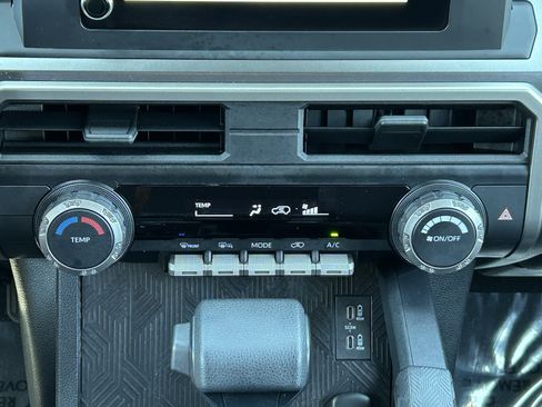 Certified 2026 Toyota 4Runner SR5 AWD/4WD image 17