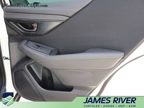 Used 2021 Subaru Outback AWD/4WD image 11