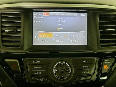 Used 2020 Nissan Pathfinder S AWD/4WD image 16