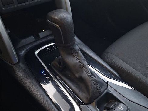 Certified 2024 Toyota Corolla Cross LE image 14