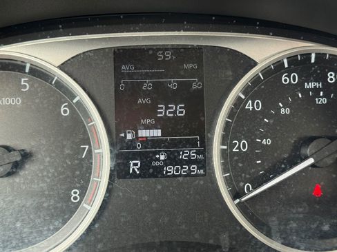 Used 2025 Nissan Versa S w/ Trunk Package image 16