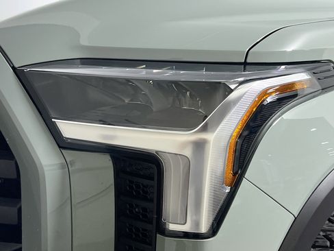 New 2026 Toyota Tundra SR5 image 11