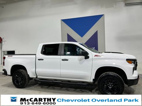 Used 2023 Chevrolet Silverado 1500 Custom Trail Boss image 3