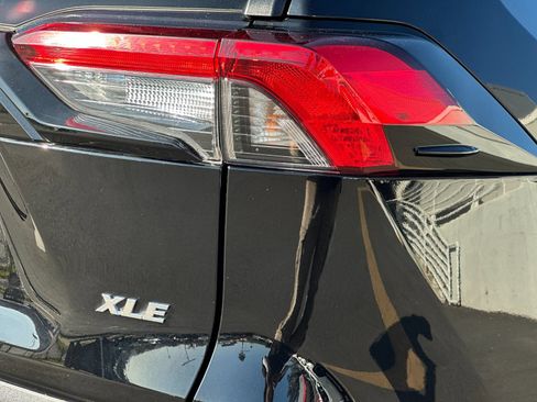 Used 2025 Toyota RAV4 XLE FWD image 24