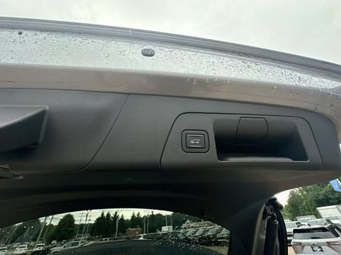 Used 2023 Buick Envision Essence FWD image 45