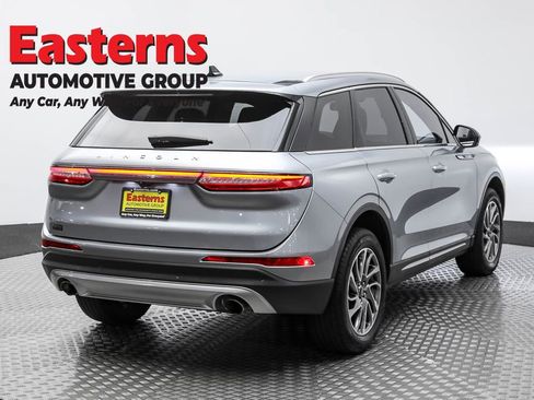 Used 2022 Lincoln Corsair AWD w/ Equipment Group 101A image 5