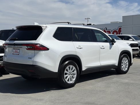 Certified 2026 Toyota Grand Highlander AWD Hybrid image 3
