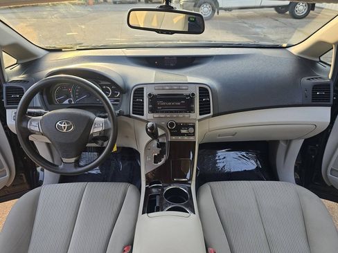 Used 2012 Toyota Venza LE FWD image 27