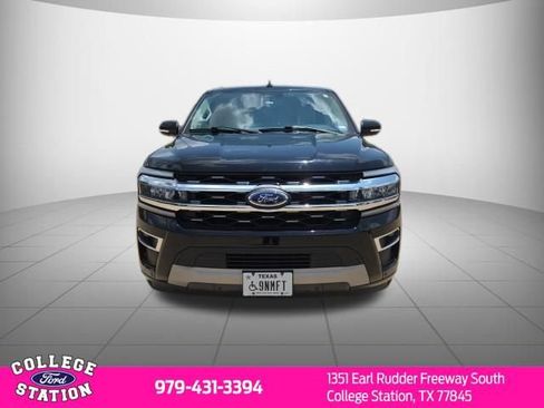 Used 2024 Ford Expedition Limited RWD image 2