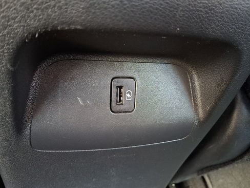 Used 2024 Nissan Sentra SV FWD image 12