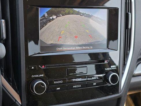 Used 2021 Subaru Forester Premium AWD/4WD image 9