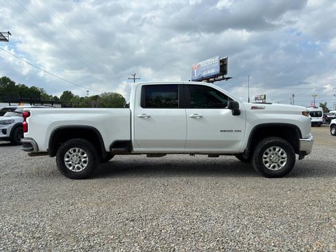 Used 2023 Chevrolet Silverado 2500 LT w/ Convenience Package AWD/4WD image 6