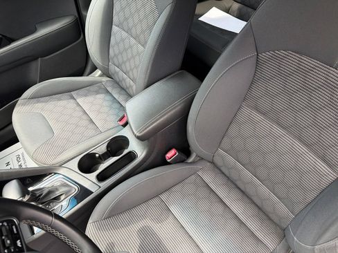 Used 2022 Kia Niro LXS FWD image 19