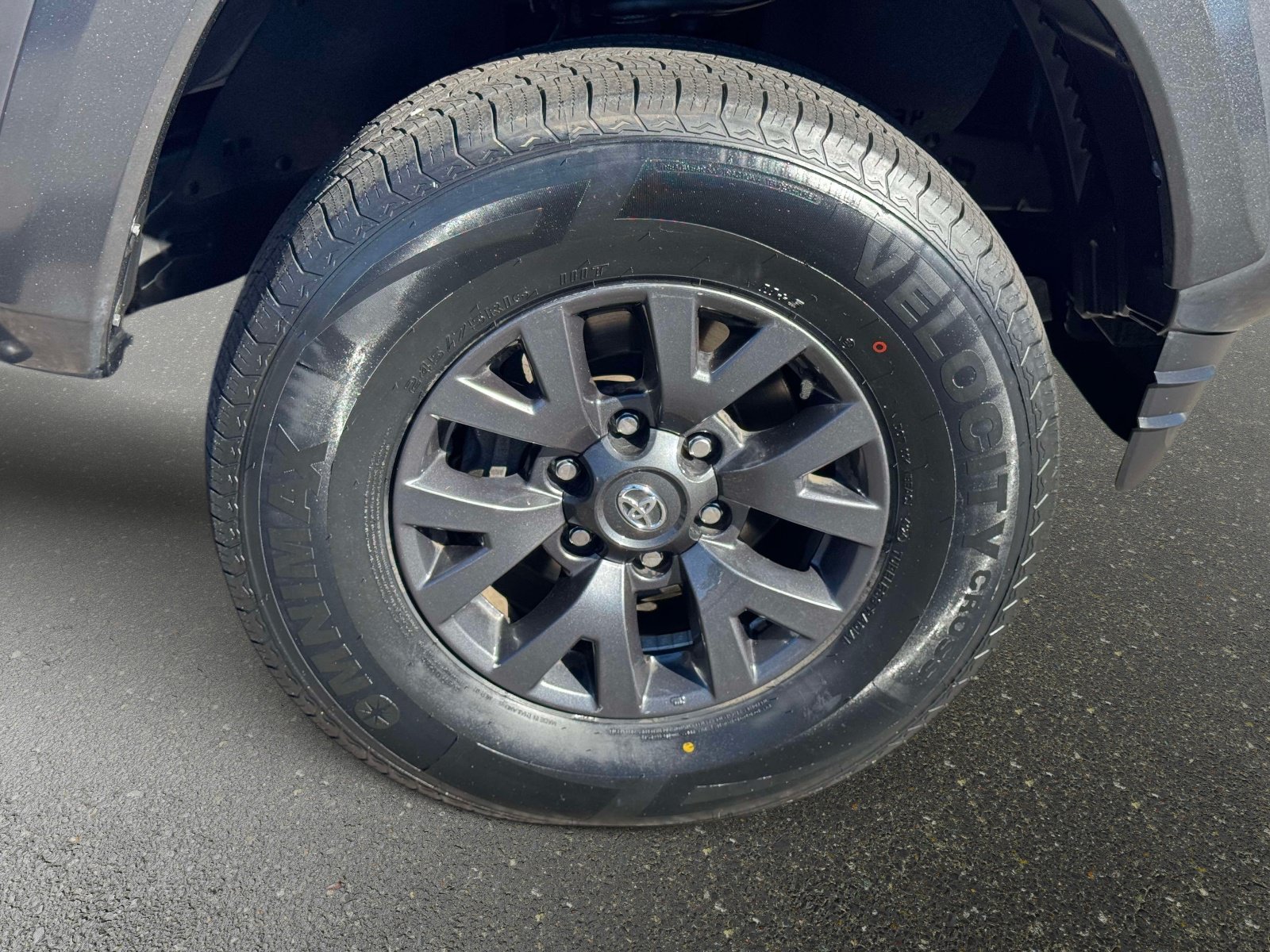 Certified 2023 Toyota Tacoma SR5 AWD/4WD image 9