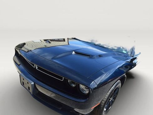 Used 2018 Dodge Challenger SXT w/ Sound Group RWD image 3