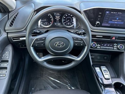 Used 2022 Hyundai Sonata SEL image 16