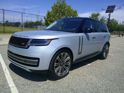 Used 2023 Land Rover Range Rover SE AWD/4WD image 25