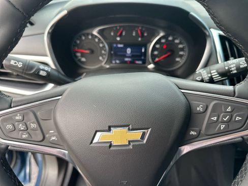 Used 2024 Chevrolet Equinox LT w/ LPO, Floor Liner Package FWD image 23