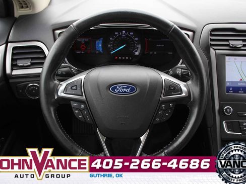 Used 2020 Ford Fusion SE w/ Equipment Group 151A FWD image 30