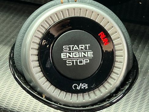 Used 2023 Jeep Grand Wagoneer Series III w/ Rear Seat Video Group 1 image 33