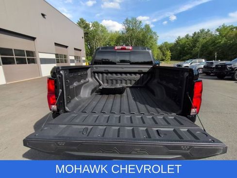 Certified 2024 Chevrolet Colorado ZR2 w/ Technology Package AWD/4WD image 28