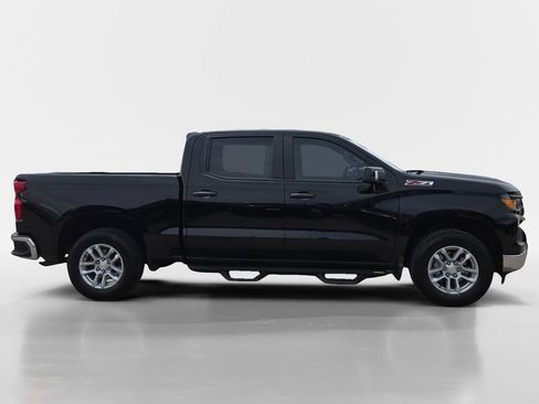 Used 2023 Chevrolet Silverado 1500 W/T w/ WT Value Package AWD/4WD image 7