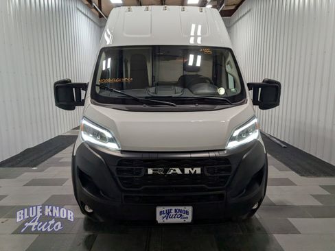 Used 2024 RAM ProMaster 3500 w/ Delivery Van Package image 6