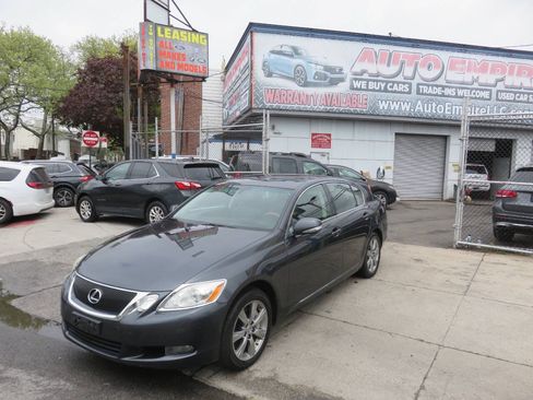 Used 2011 Lexus GS 350 AWD w/ Luxury Value Edition image 2