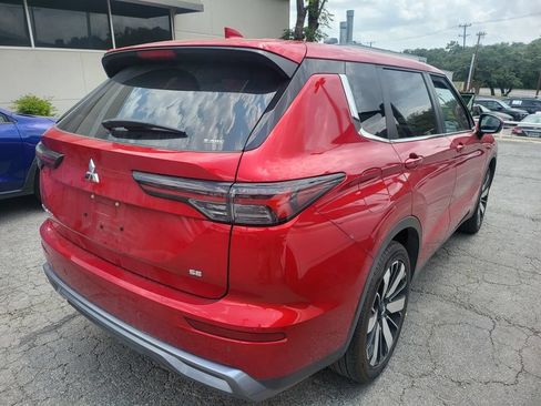 Used 2025 Mitsubishi Outlander SE AWD/4WD image 8