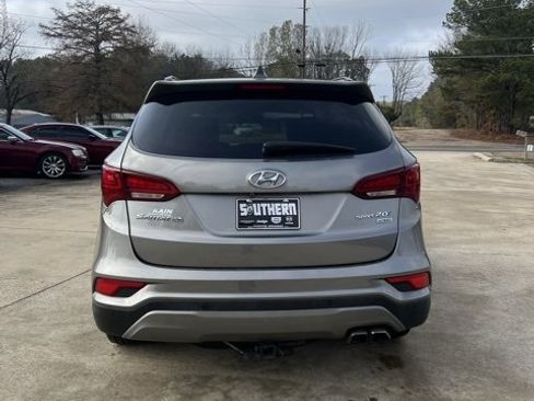 Used 2018 Hyundai Santa Fe Sport image 6