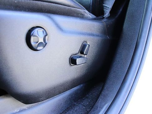 Used 2017 Dodge Durango R/T w/ Technology Group image 10