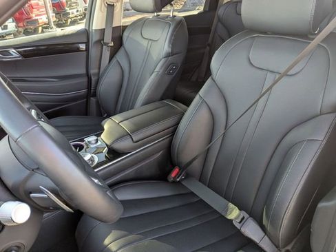 Used 2025 Genesis GV80 2.5T Standard image 15