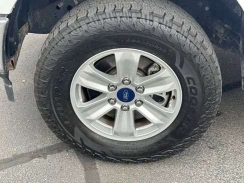 Used 2018 Ford F150 XLT w/ Trailer Tow Package AWD/4WD image 14