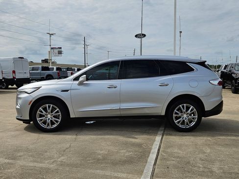 Used 2022 Buick Enclave Premium w/ Experience Buick Package FWD image 7