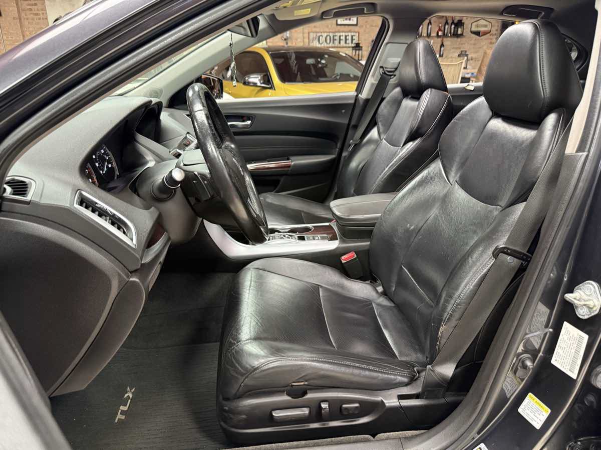 Used 2016 Acura TLX w/ Technology Package FWD image 25