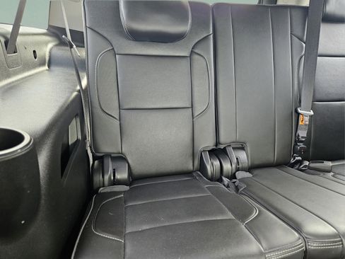 Used 2018 GMC Yukon XL Denali w/ Open Road Package image 12