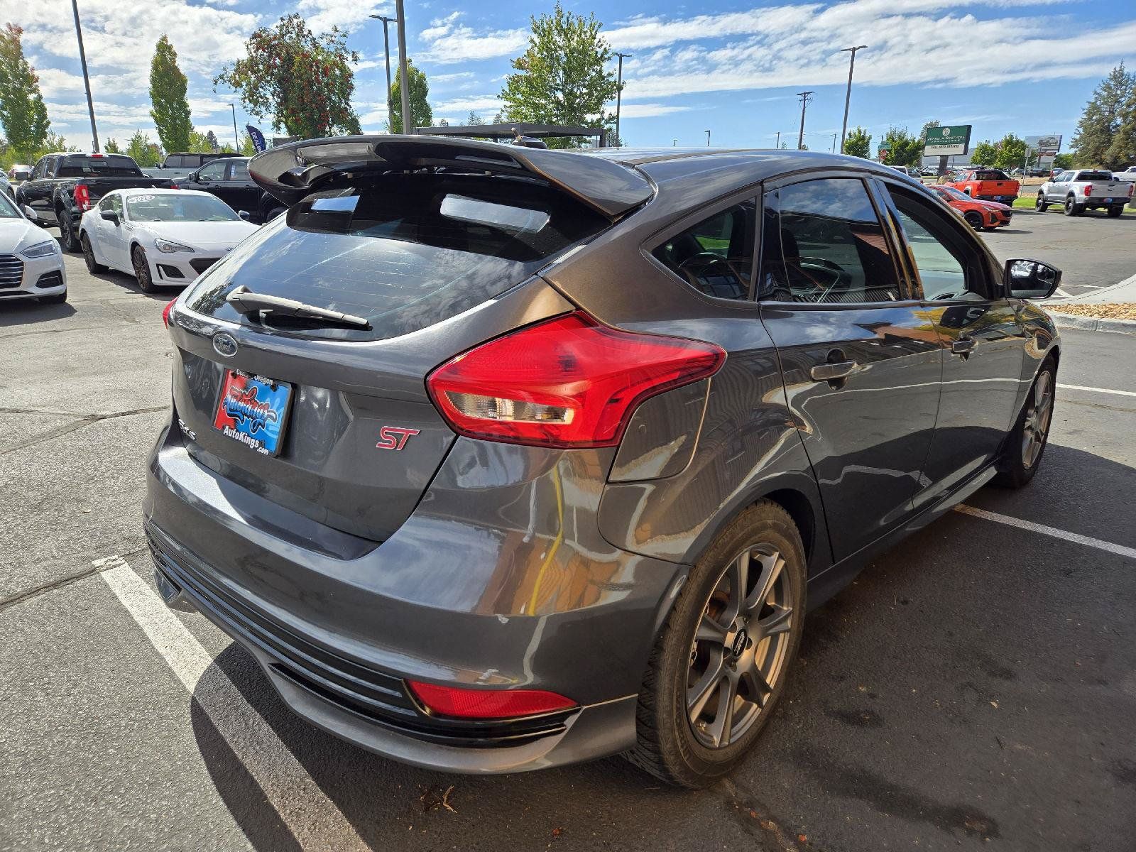 Used 2016 Ford Focus ST FWD image 5