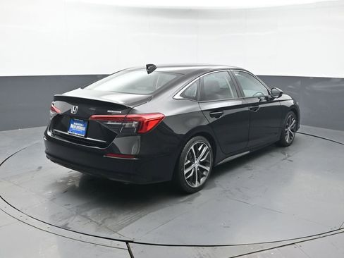 Certified 2024 Honda Civic Touring image 7