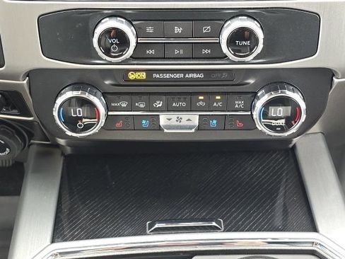 Used 2022 Ford F250 Platinum image 37