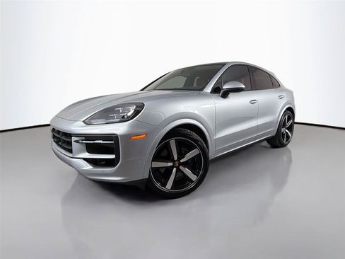 Used 2025 Porsche Cayenne Coupe AWD/4WD image 1